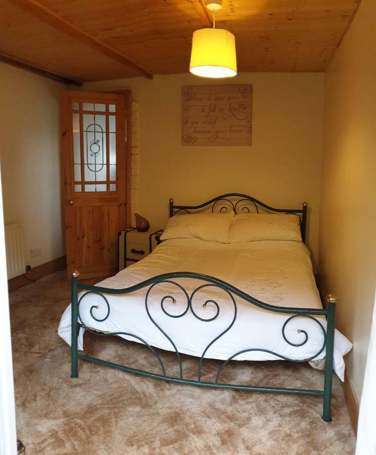 Mona Villa Holiday Home Caulderton Eksteriør bilde